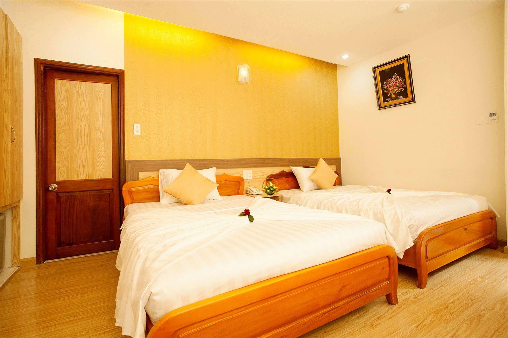 Galaxy 2 Hotel, гостиница, Нячанг, 98A/1 Tran Phu St., Loc Tho Ward, Nha Trang, Vn — Яндекс Карты